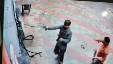 पेट्रोल पंप पर फायरिंग