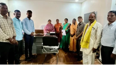 आदिवासी महिला सरपंच