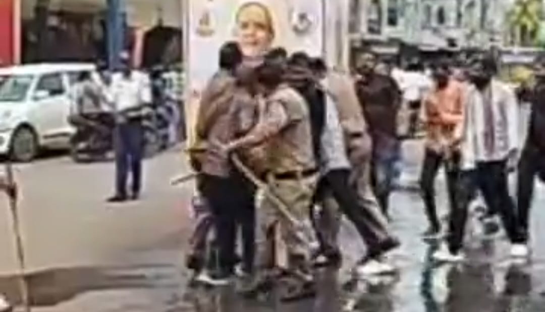 कांग्रेस कार्यकर्ता