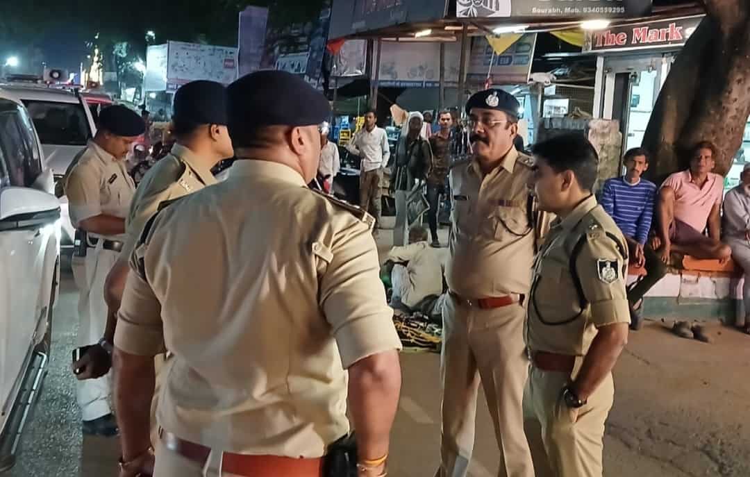 जिला पुलिस अधीक्षक ने किया शहर का भ्रमण, दीपावली पर यातायात व्यवस्था को लेकर दिए सख्त निर्देश
Janta express live