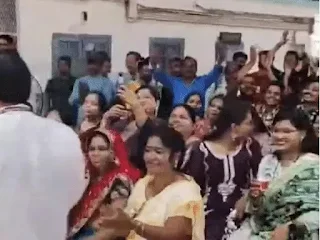 Jabalpur News: ऑर्डिनेंस फैक्ट्री में विश्वकर्मा जयंती पर रशियन महिलाओं का डांस, हिंदू सेवा परिषद ने जताई आपत्ति – देखें वीडियो