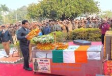 अपने लाल की प्रतीक्षा वीर शहीद आशीष शर्मा