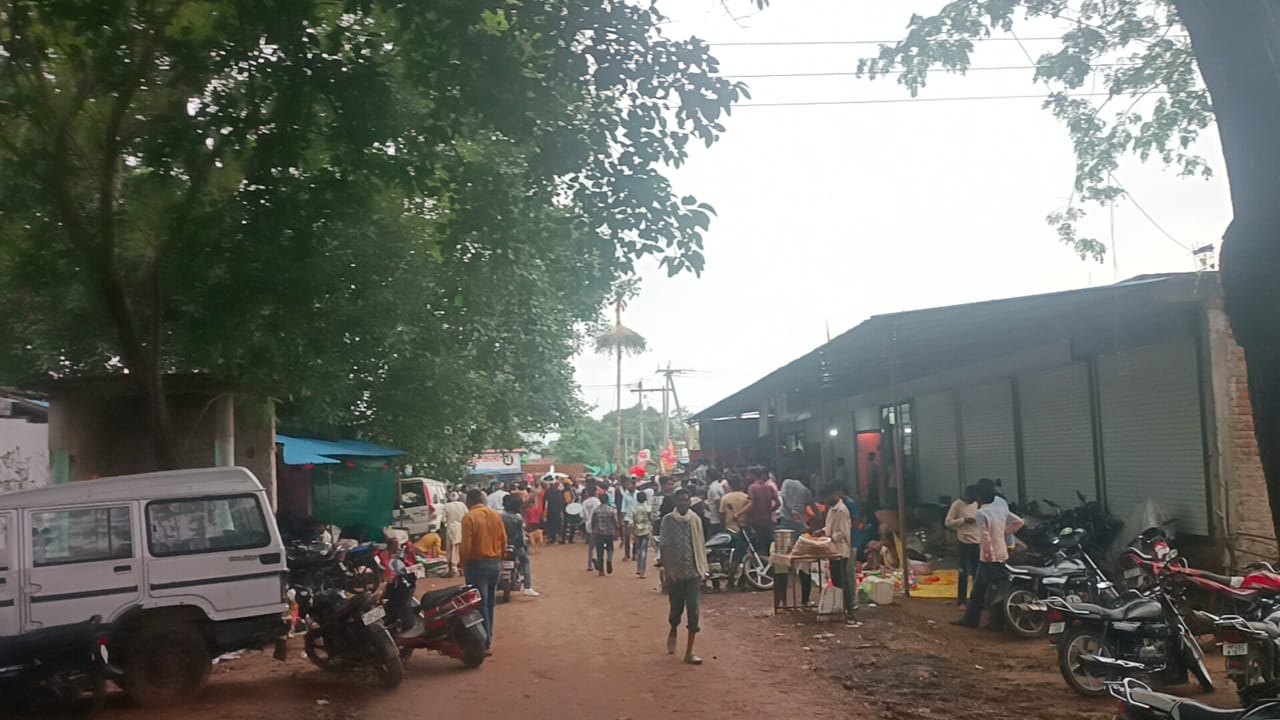 मढ़ई मेले Janta express live