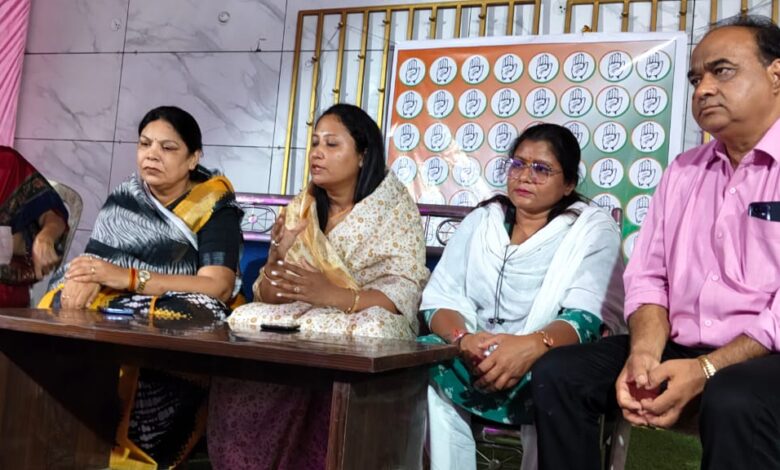 महिला कांग्रेस नर्मदापुरम Janta express live