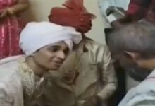 करोड़ों जनता एक्सप्रेस