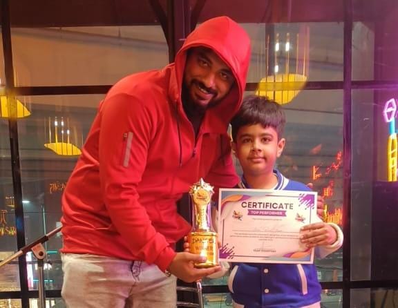 डांस प्रतियोगिता आरोन रियान कुमार