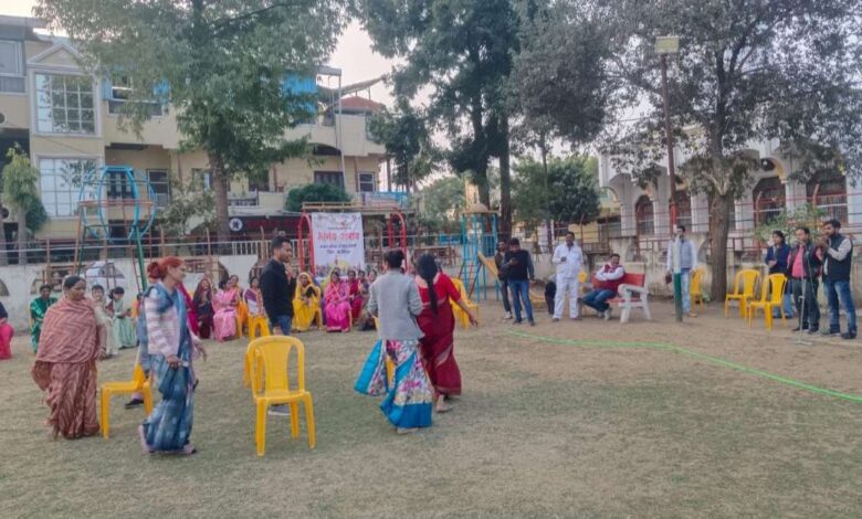 आनंद उत्सव करेली