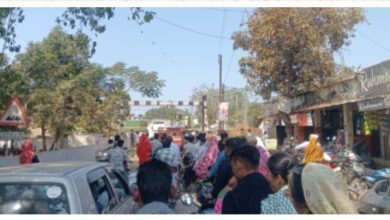 सालीचौका रेलवे फाटक जाम