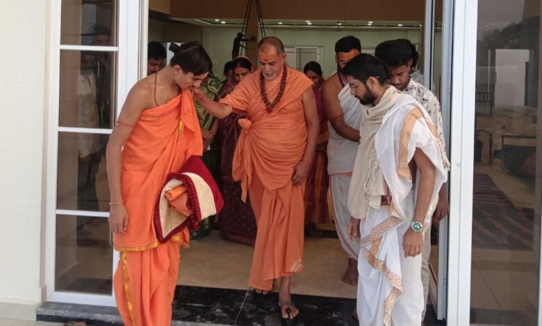 गाडरवारा में जगद्गुरु शंकराचार्य आगमन